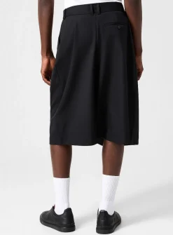 Logo arc pleated Bermuda short