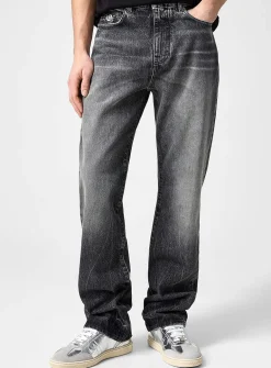 Logo medallion faded black jean