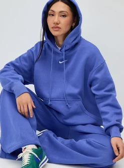 Loose drop-shoulder hoodie
