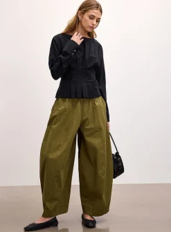 Loose elastic-waist barrel pant