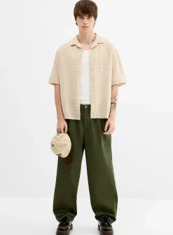 Loose pleated chinos