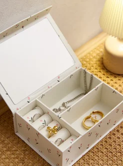 Lovely tulips jewellery box