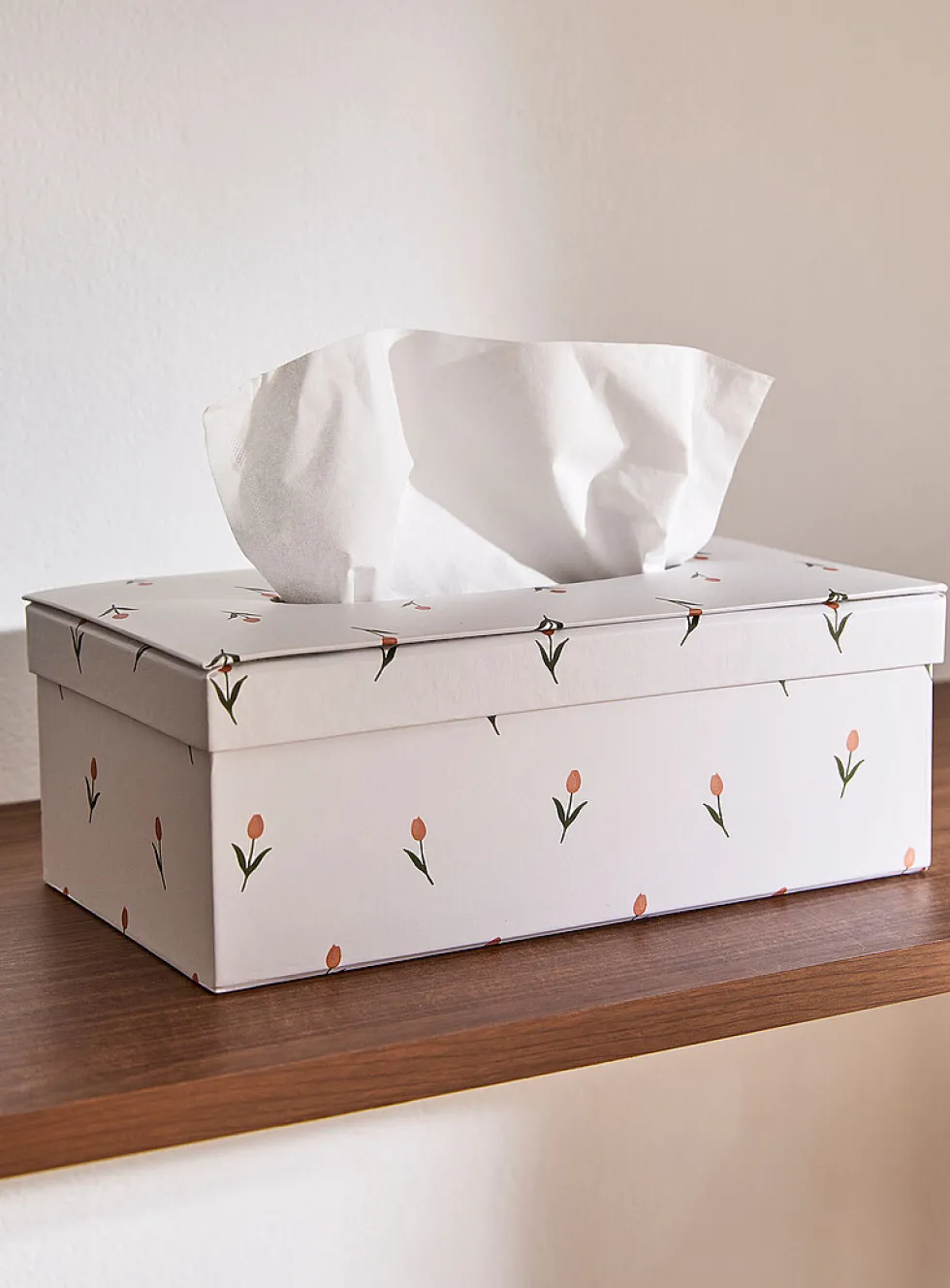 Lovely tulips tissue box