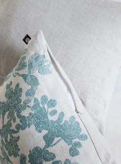 Low tide linen cushion