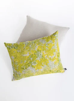 Low tide linen cushion
