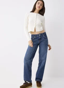 Low-rise straight-leg jean