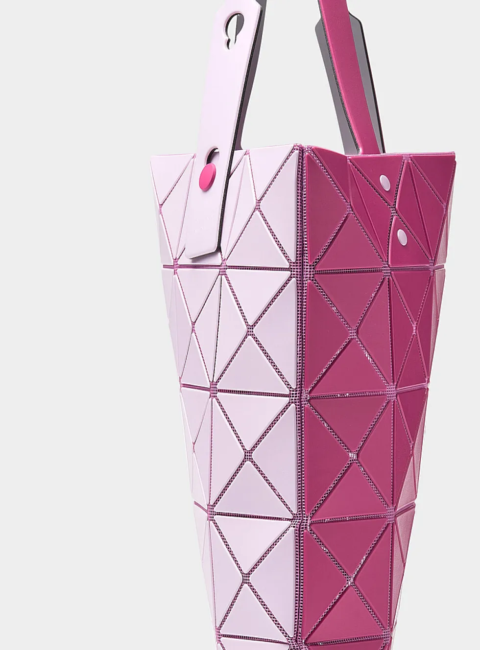 Lucent tote