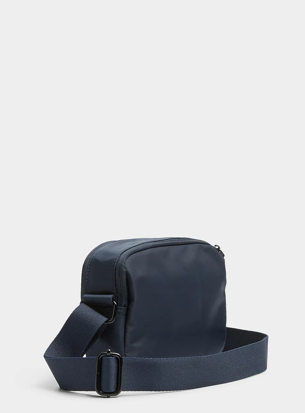 Luxurious fabric camera bag