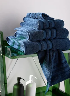 Luxurious organic cotton towels