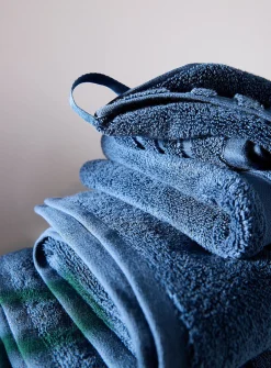 Luxurious organic cotton towels
