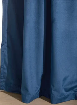 Luxurious velvet curtain