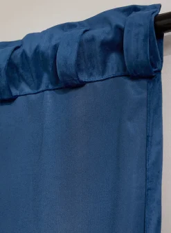 Luxurious velvet curtain