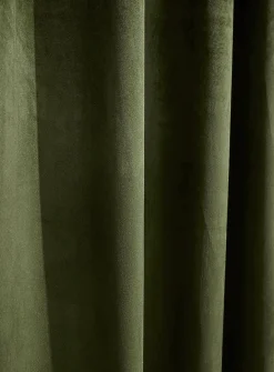 Luxurious velvet curtain