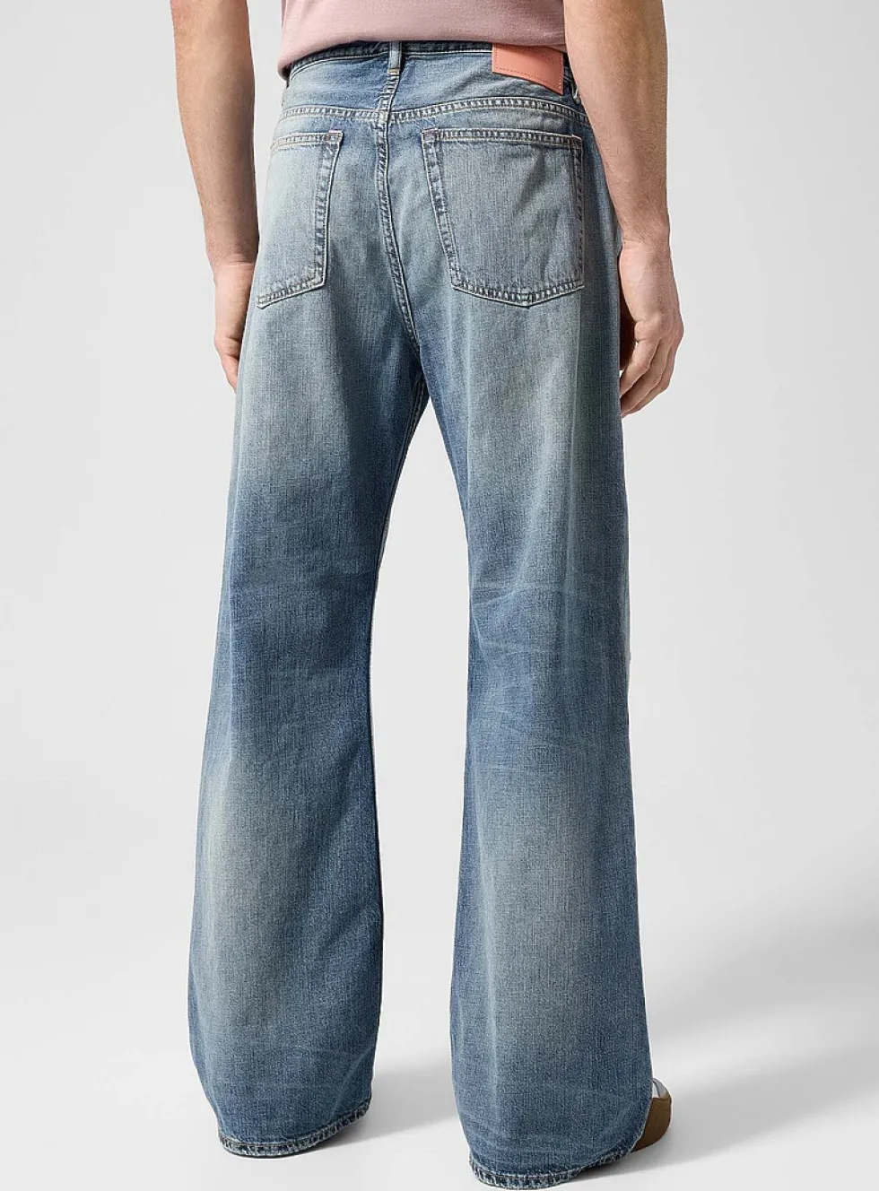 2021M faded bootcut jean