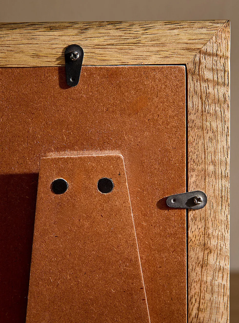 Mango wood heart frame