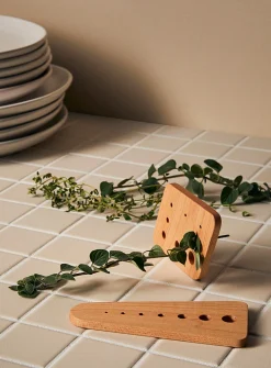 Maple wood herb stripper set