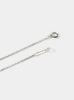 Medallion pendant necklace