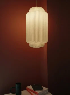 Medium no. 690 lamp