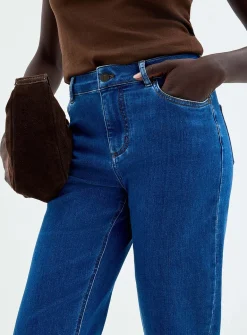 Medium-indigo stretch jean