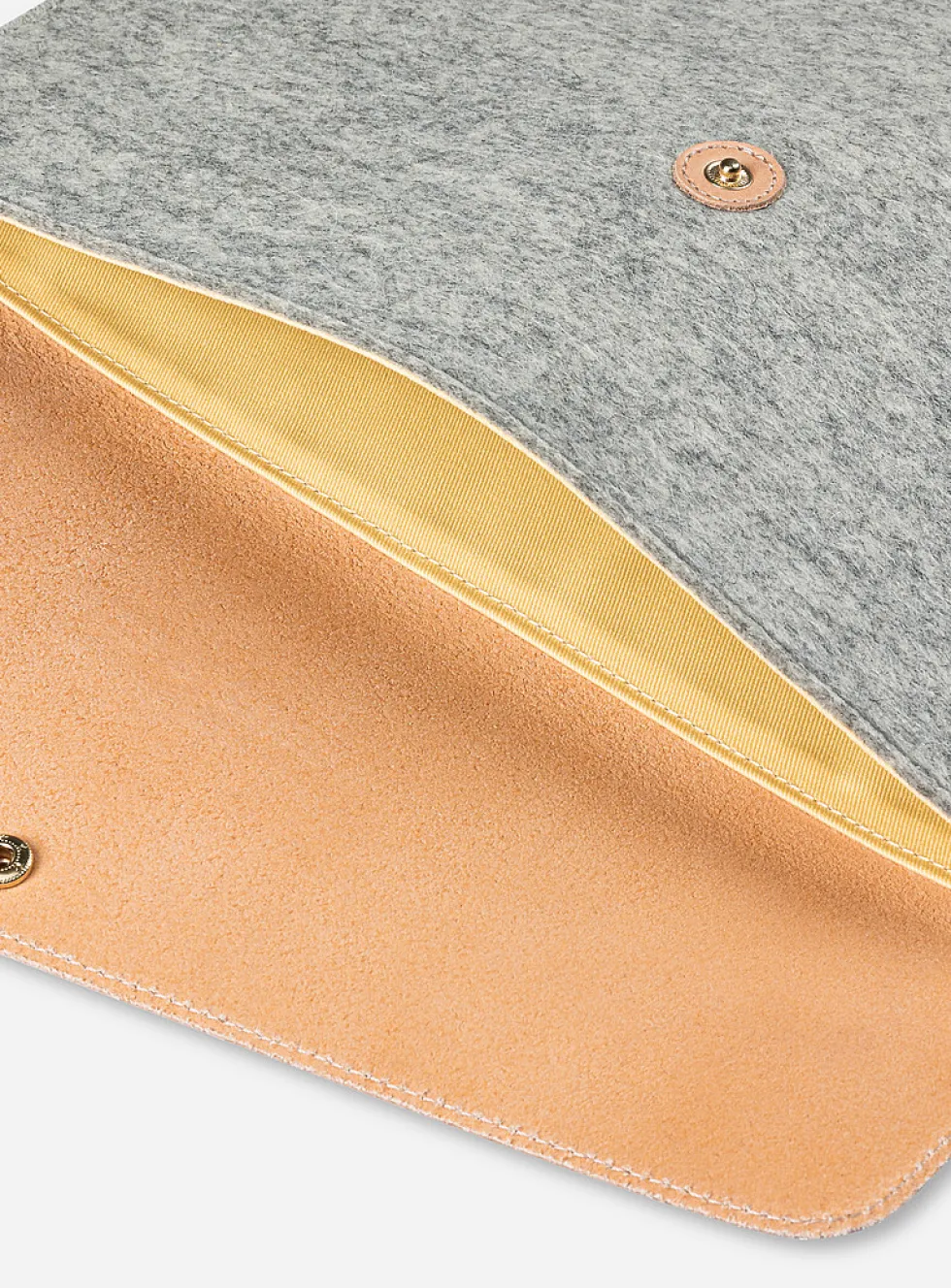 Merino wool laptop pouch