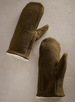 Merino wool mitten