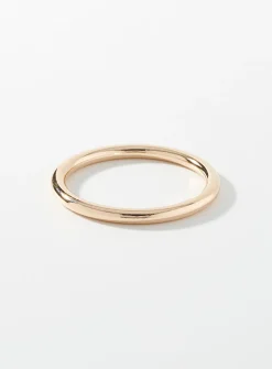 Metallic bangle