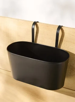 Metallic hanging planter