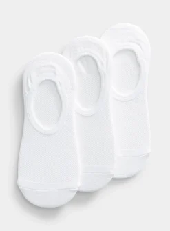 Micro-perforated recycled foot liners