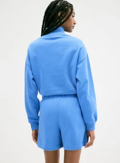 Mid-thigh fleece short