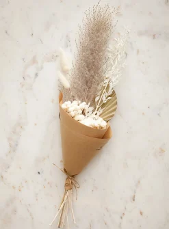 Émilie dried plants bouquet