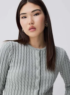 Mini-cable cropped cardigan