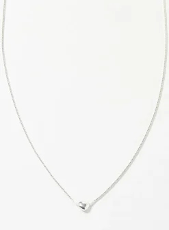 Mini-heart silver chain