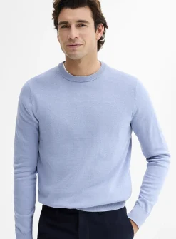 Minimalist crew-neck sweater