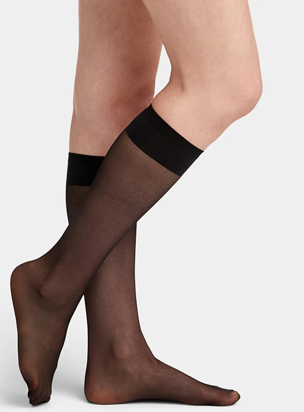 Minimalist knee-highs