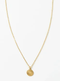 Minimalist medallion chain