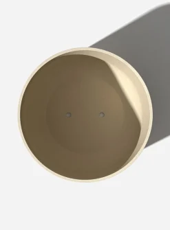 Minimalist planter