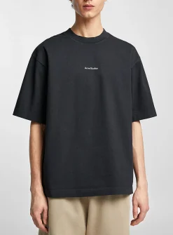Minimalist signature T-shirt