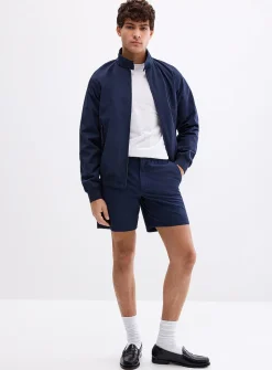 Minimalist stretch short