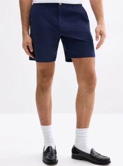 Minimalist stretch short