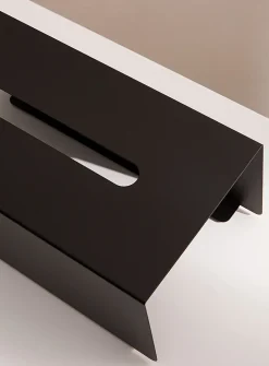 Minimalist tissue box cover