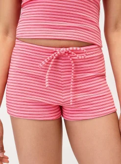 Mixed stripes micro-short