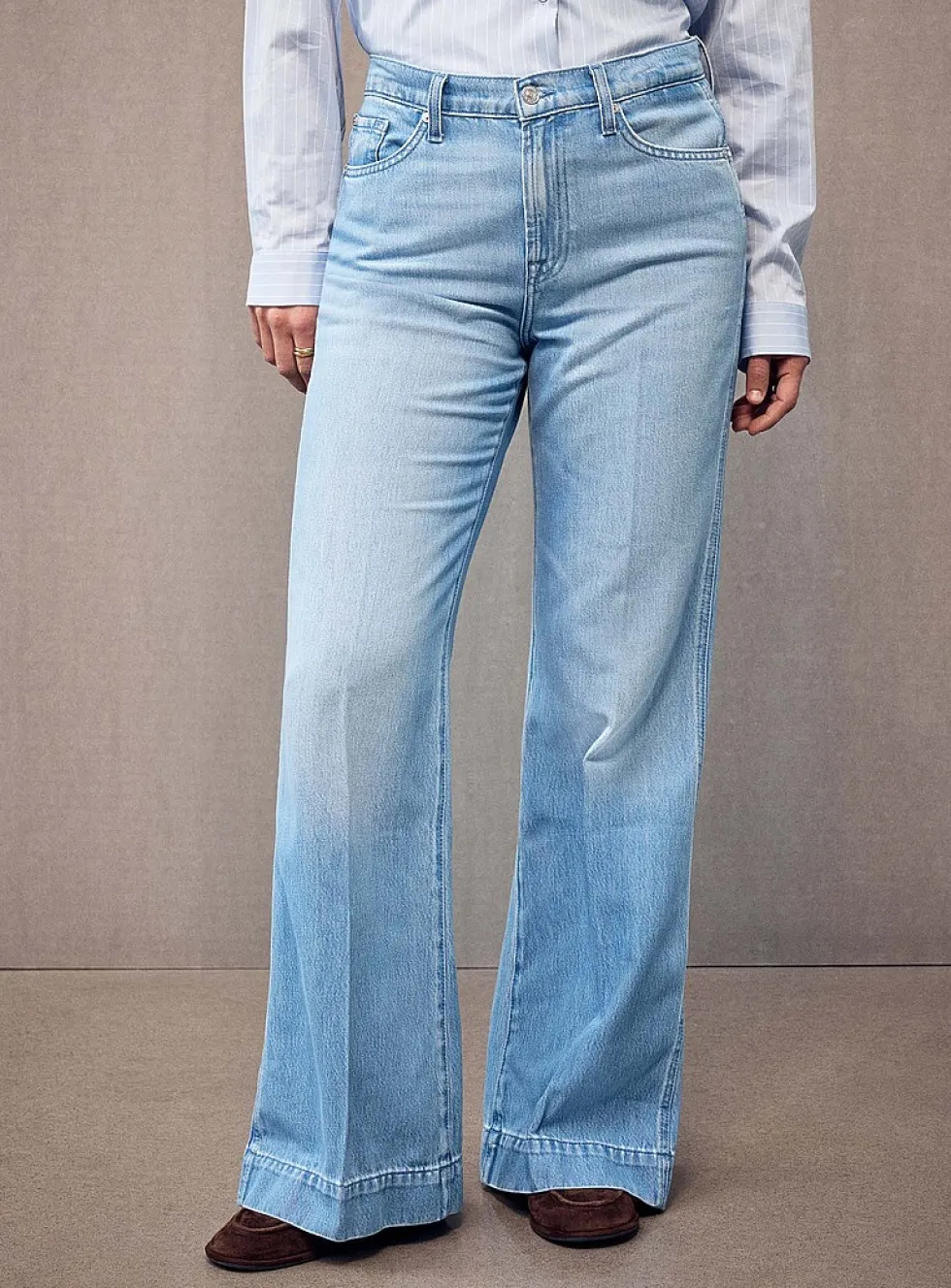 Modern Dojo light indigo jean