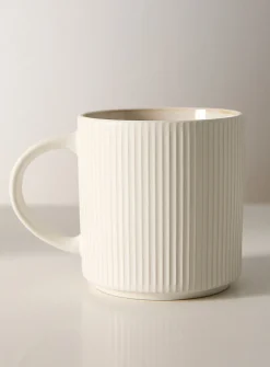 Modern grooved mug
