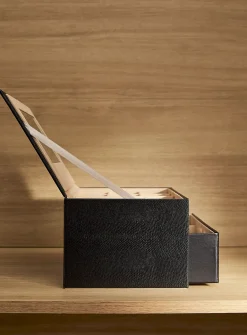 Modern jewellery box