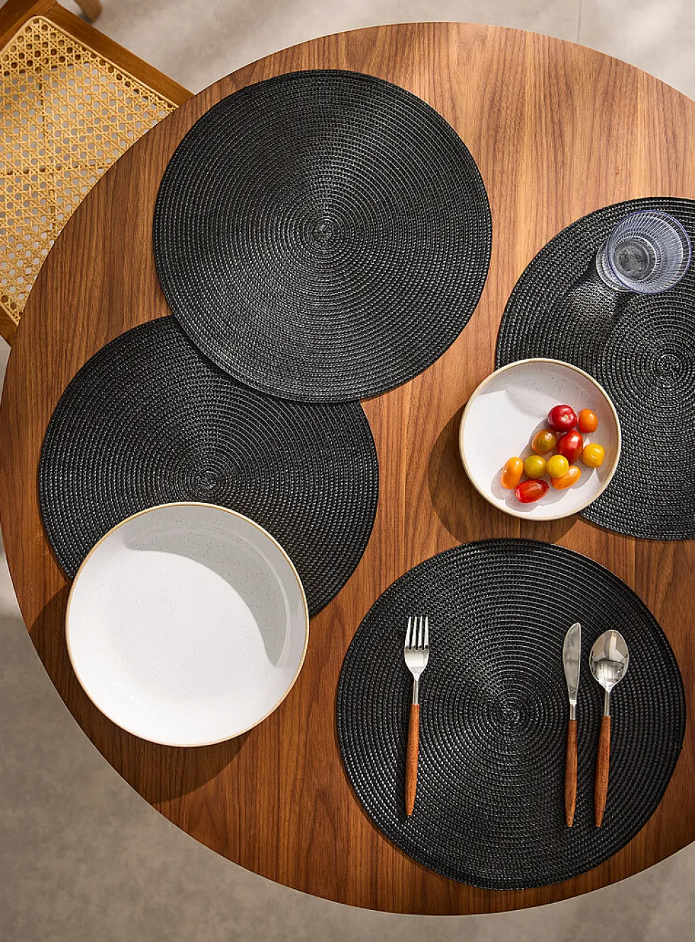 Monochrome braided placemats