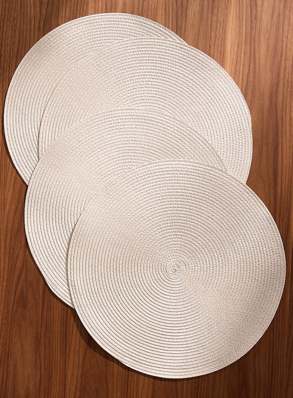 Monochrome braided placemats
