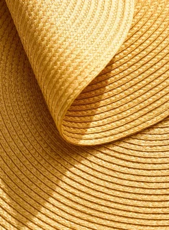 Monochrome braided placemats