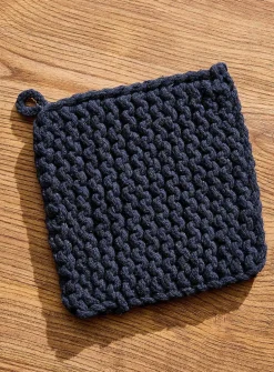 Monochrome crocheted trivet