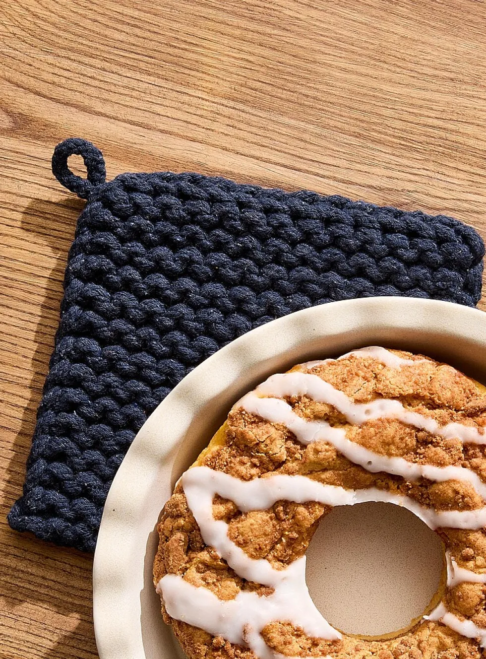 Monochrome crocheted trivet