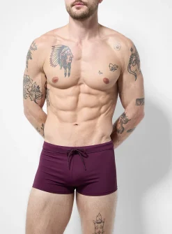 Monochrome fitted swim trunk